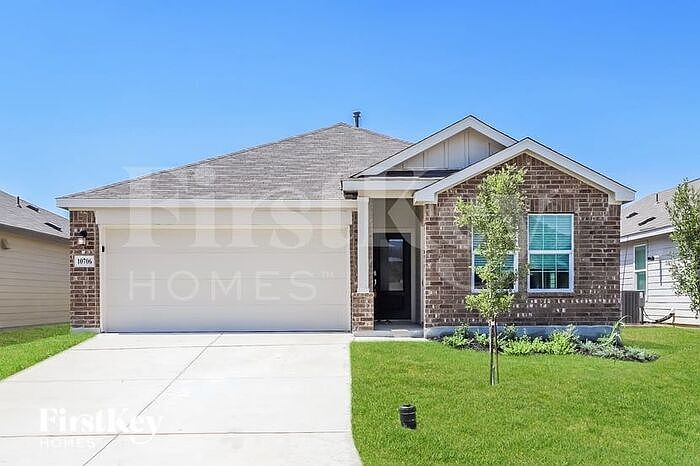 1st image of 10706 Vinateros Dr