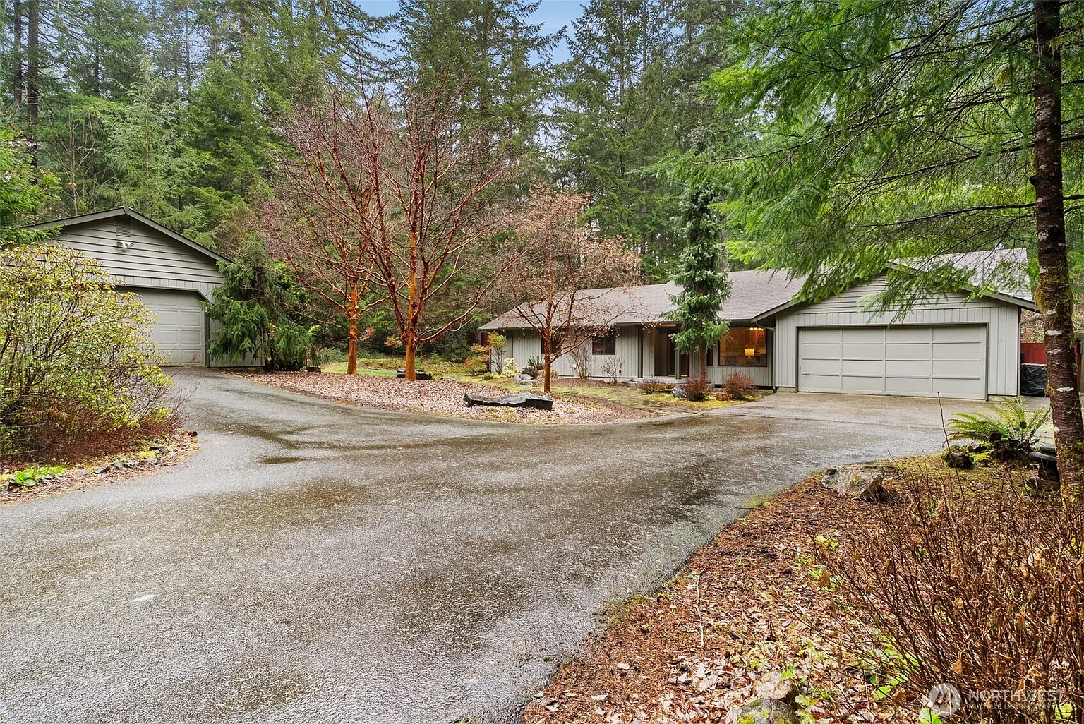 6606 Westhill Drive SW photo 1