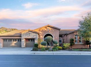 5211 Oakridge Dr, Fairfield, CA 94534