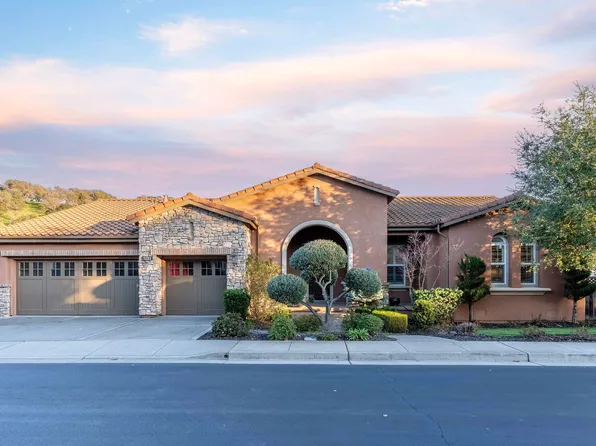 5211 Oakridge Dr, Fairfield, CA 94534