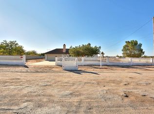 9070 Joshua Rd, Apple Valley, CA 92308