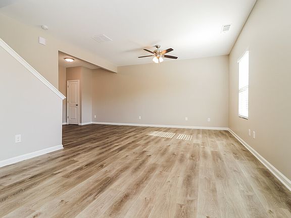 5th image of 129 Aberdeen Way