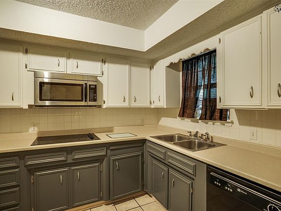 5th image of 2913 Abby Ln