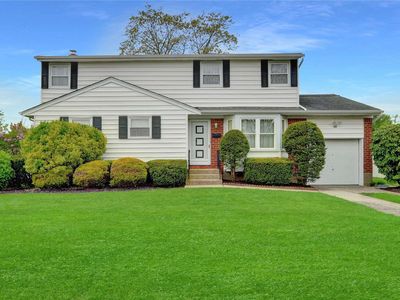 38 Villa Avenue, Deer Park, NY, 11729