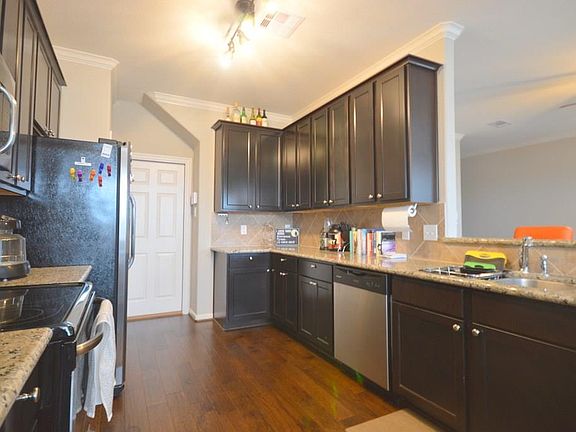 4th image of 12826 Willow View Ct