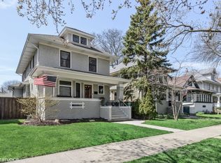 1037 S Kenilworth Ave, Oak Park, IL 60304
