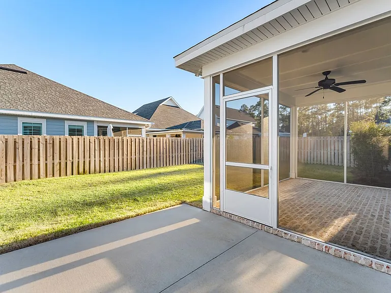 117 Roundwood Dr — Photo 27