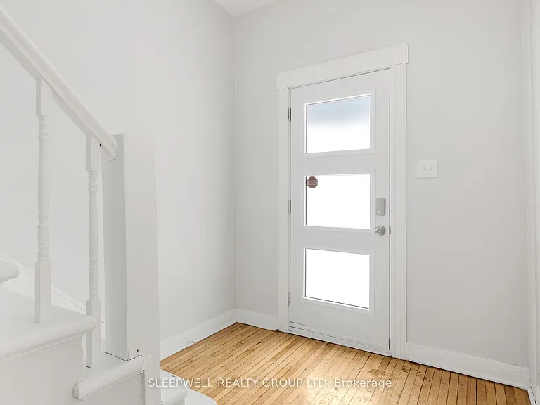 481 Besserer St — Photo 3