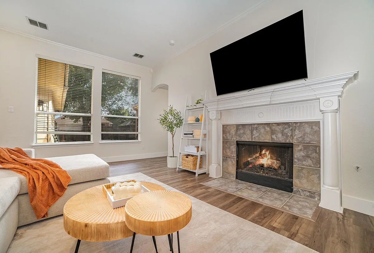 Building Photo - 9809 Enmore Ln