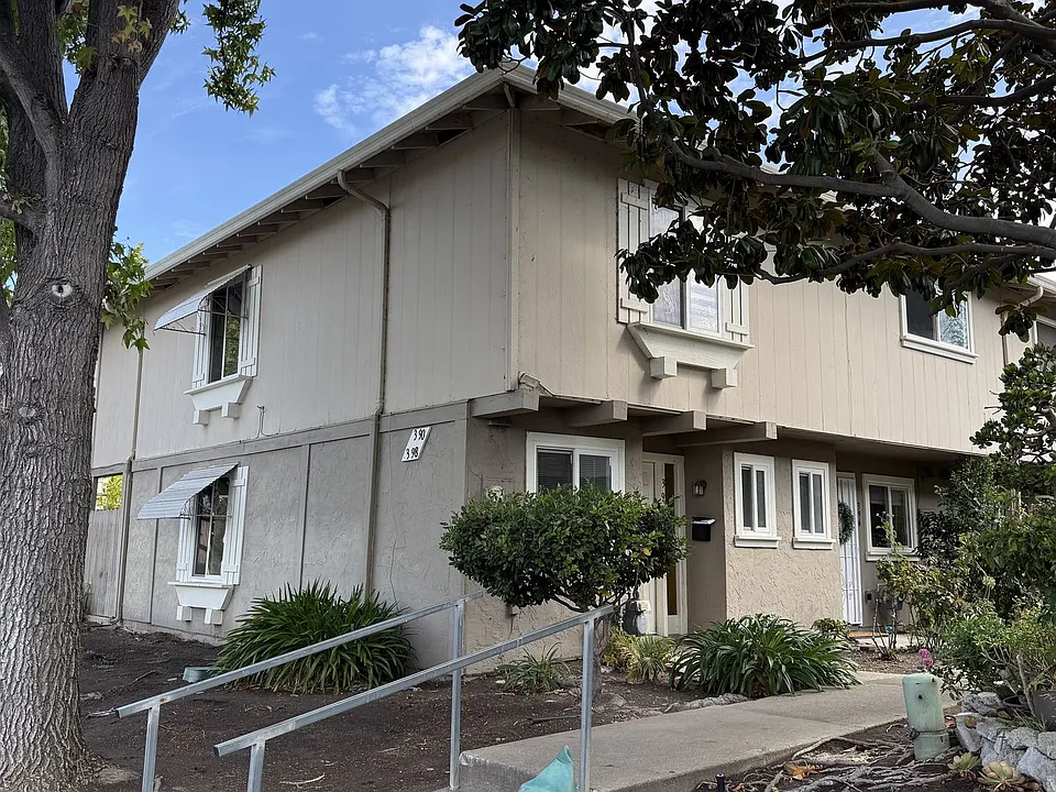 398 Lynn Ave