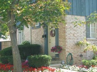 945 Broadacre Ave, Clawson, MI 48017