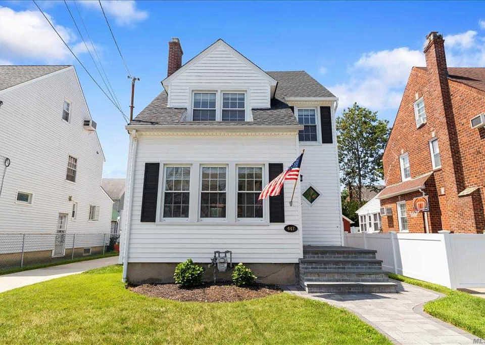 1st image of 447 Macatee Pl