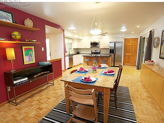 Dining Opens to New Kitchen