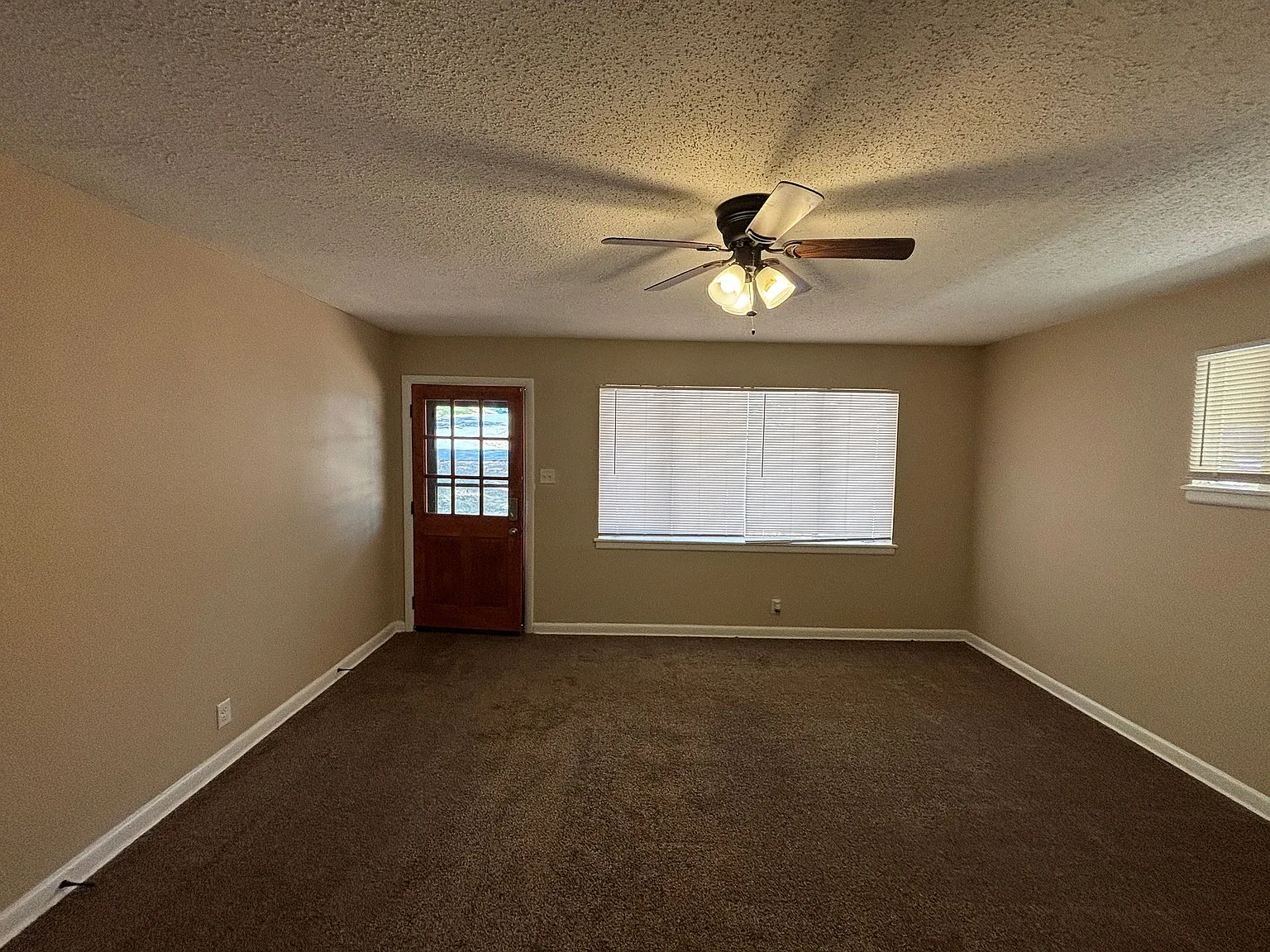 33 Purdue Cir — Photo 4