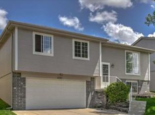 11290 Bauman Ave, Omaha, NE 68164