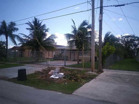 3rd image of 557 NW 3rd St