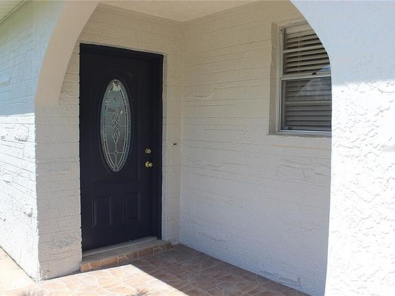 3rd image of 6624 N Clark Ave