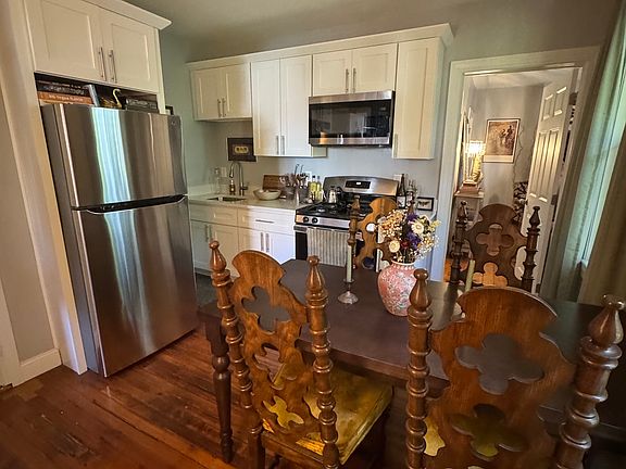 3rd image of 2 Howard St APT 3