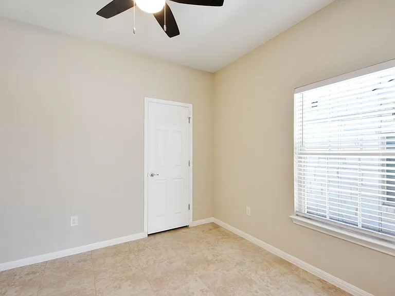 121 Thelonious Dr — Photo 16