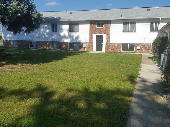 3rd image of 600 Wooddale Ter #7