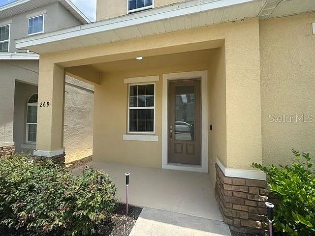 4 bed, 2.5 bath, 1879 sqft, $2,300 — Photo 4
