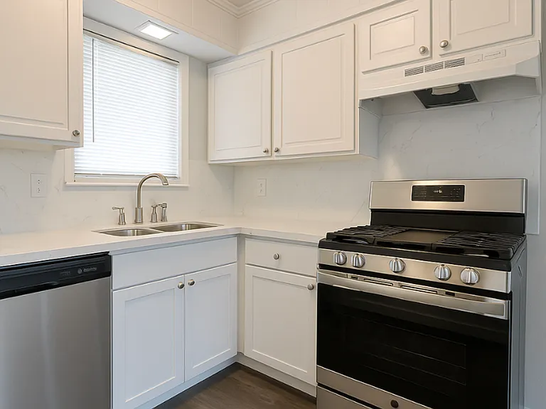 8026 E 4th Pl — Photo 2