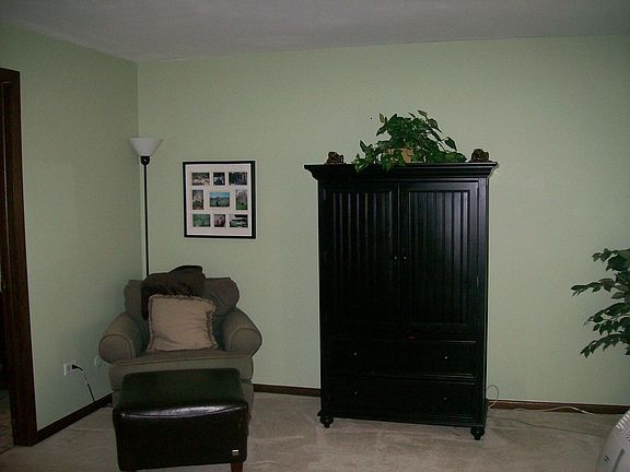 Bedroom 14 x 17 2nd view