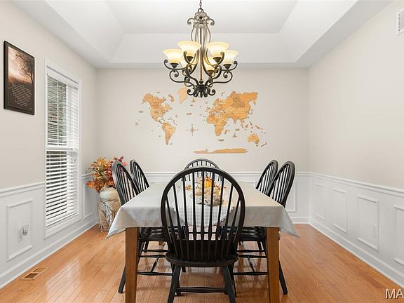 4th image of 8 Riverchase Dr