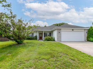 5037 N Montgomery Dr, Columbia, MO 65202