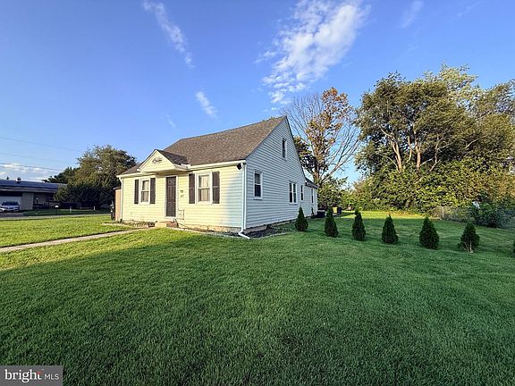 3rd image of 407 Tuckahoe Rd