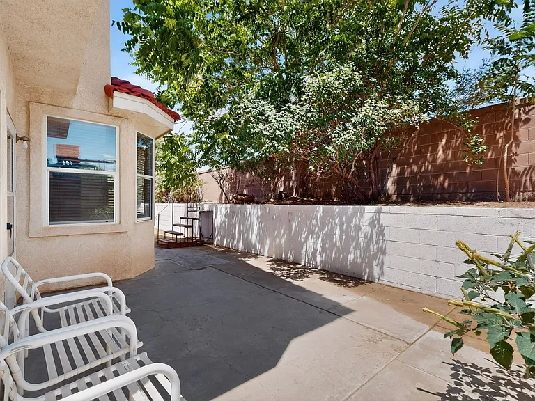 8908 Henriette Wyeth Dr NE — Photo 40