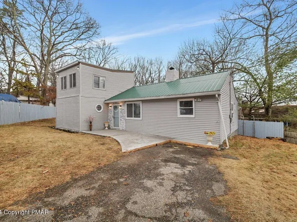 204 Shawnee Dr, East Stroudsburg, PA 18302