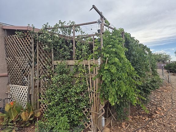 3rd image of 8114 E Canada Dr