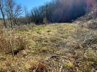 180 Scrimmage Ln, Cullowhee, NC 28723