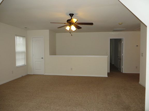 3rd image of 14123 Lake Crossing Dr