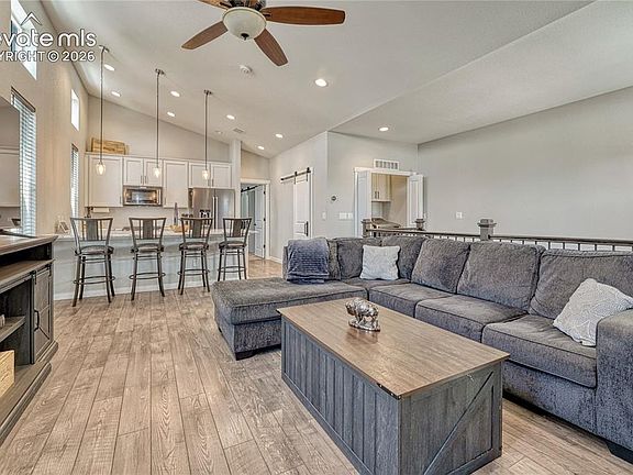 4th image of 6362 Rollick Dr