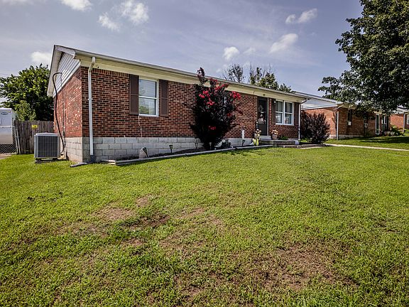 2nd image of 507 Foxwood Dr