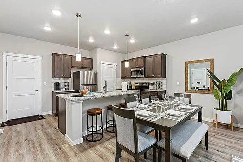 471 N Tessa Ln Photo 1