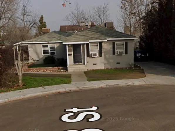 242 B St, Bakersfield, CA 93304