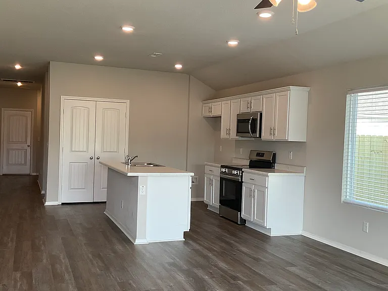 10716 Lori Kaye Dr — Photo 4