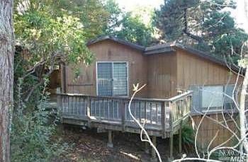 4th image of 14 Pine Hill Dr
