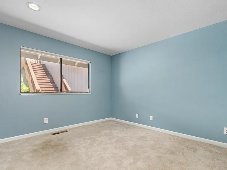 334 Santa Margarita Dr — Photo 12