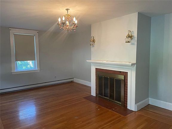 5th image of 50 Fitzhugh St