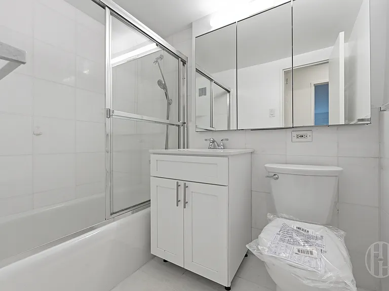 200 E 71st St #12D — Photo 6