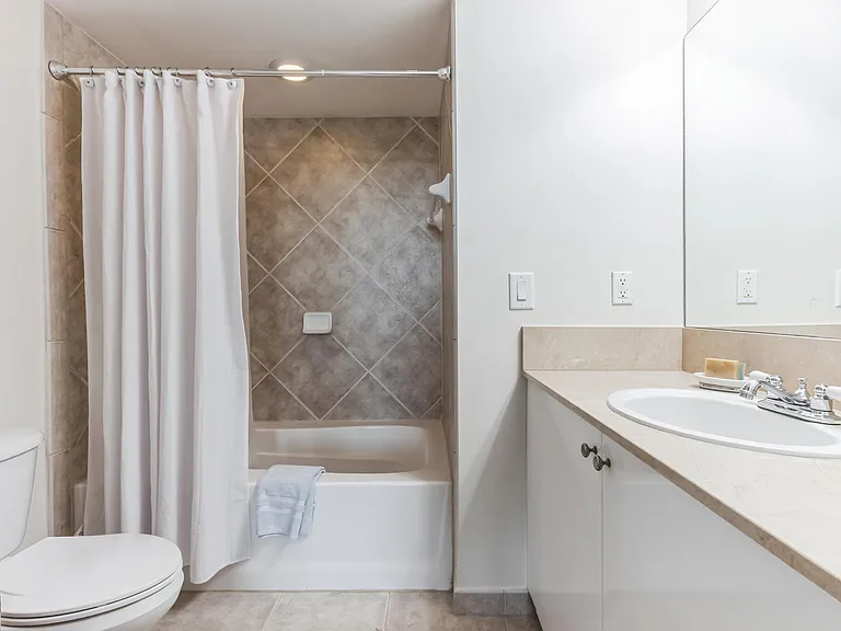 700 E Boynton Beach Blvd #511 — Photo 8