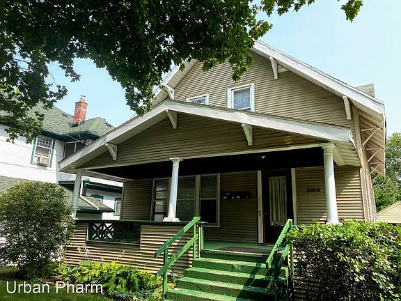 2nd image of 206 Carlton Ave SE APT 2