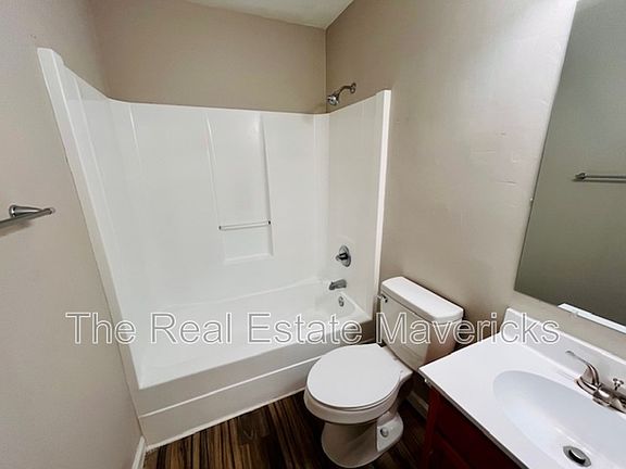 4th image of 131 Pace Dr Unit D6
