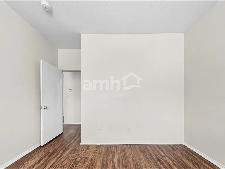 8516 Rainy Lake Dr — Photo 10
