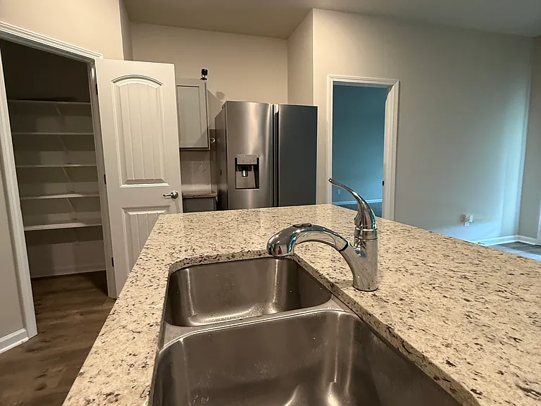 311 Broussard Hill Dr — Photo 3