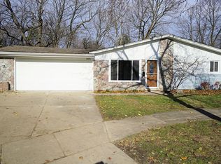 805 Parkview Dr, Plymouth, MI 48170